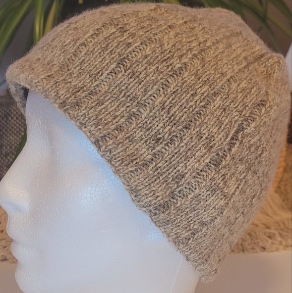 Eddie Bauer Wool Cap - Picture 2 of 6